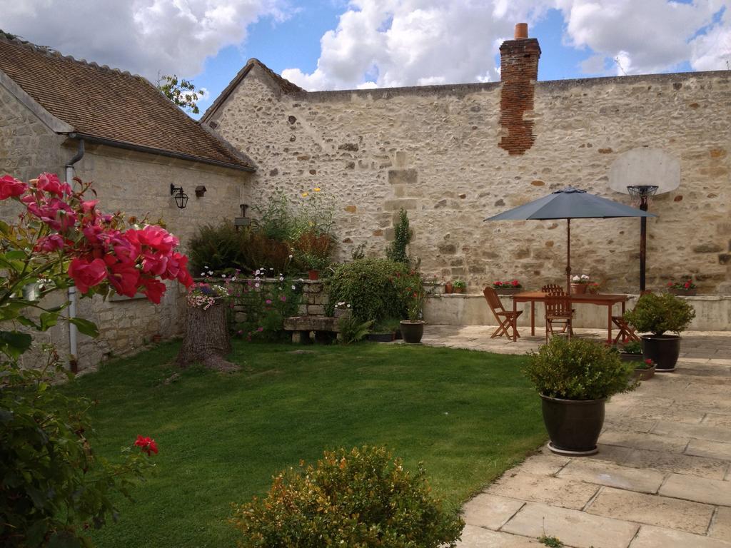Relais De La Haute Pommeraye Apremont (Oise) Exterior foto