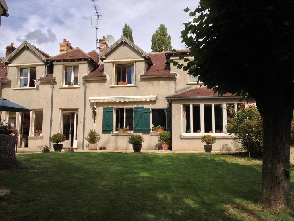 Relais De La Haute Pommeraye Apremont (Oise) Exterior foto