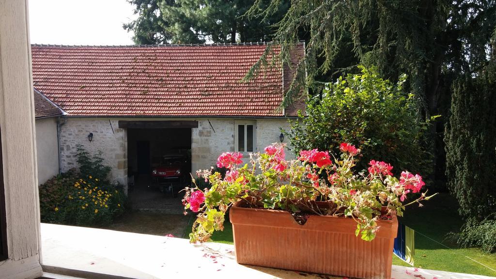Relais De La Haute Pommeraye Apremont (Oise) Exterior foto